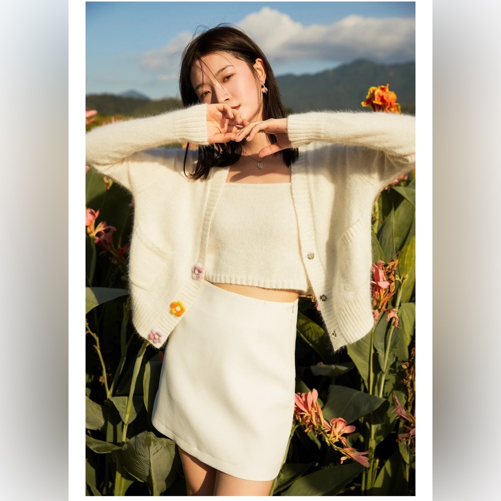 Sylphide | Lea Ivory Floral Button Wide Cream Crop Cardigan